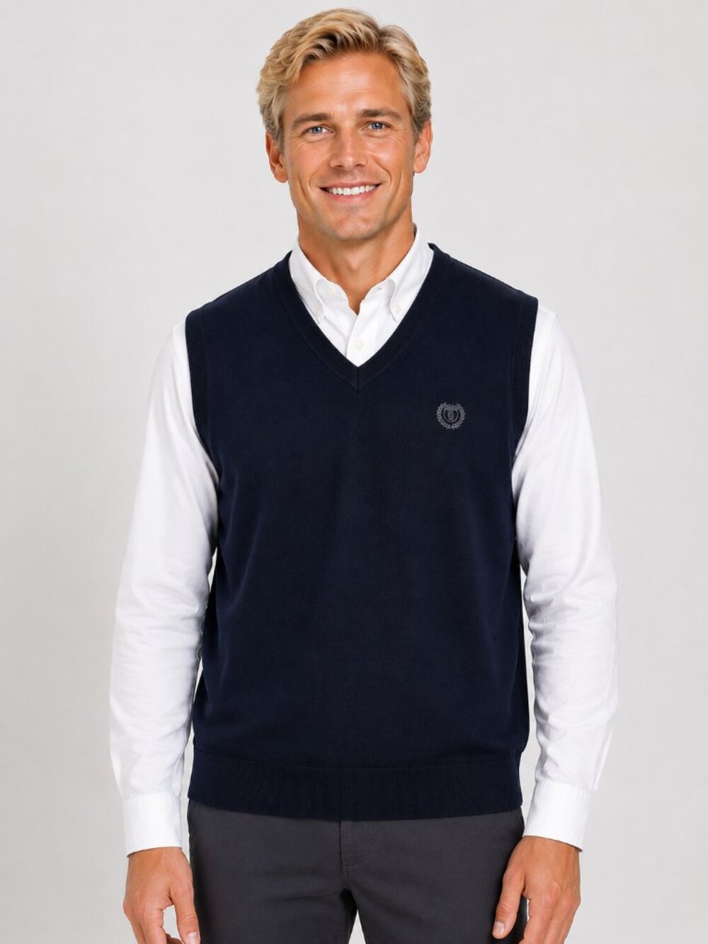 Chaps Black V-Neck Sweater Vest Men's Medium Embroidered Logo 100% Cotton